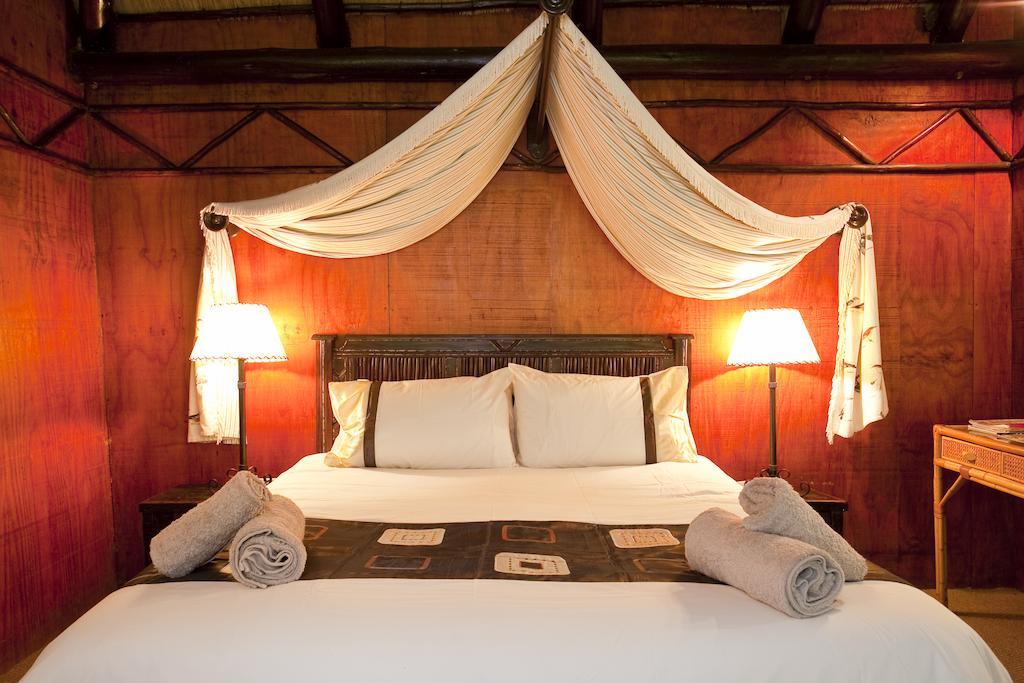 Insingizi Lodge Mid Illovo Room photo